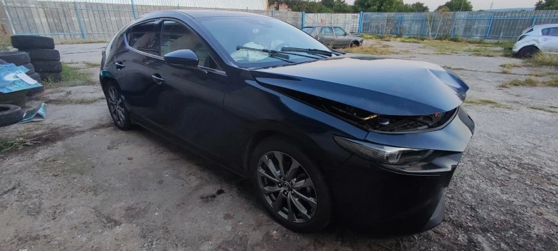 Mazda 3 2.0 M-Hybrid, снимка 1 - Автомобили и джипове - 43510677