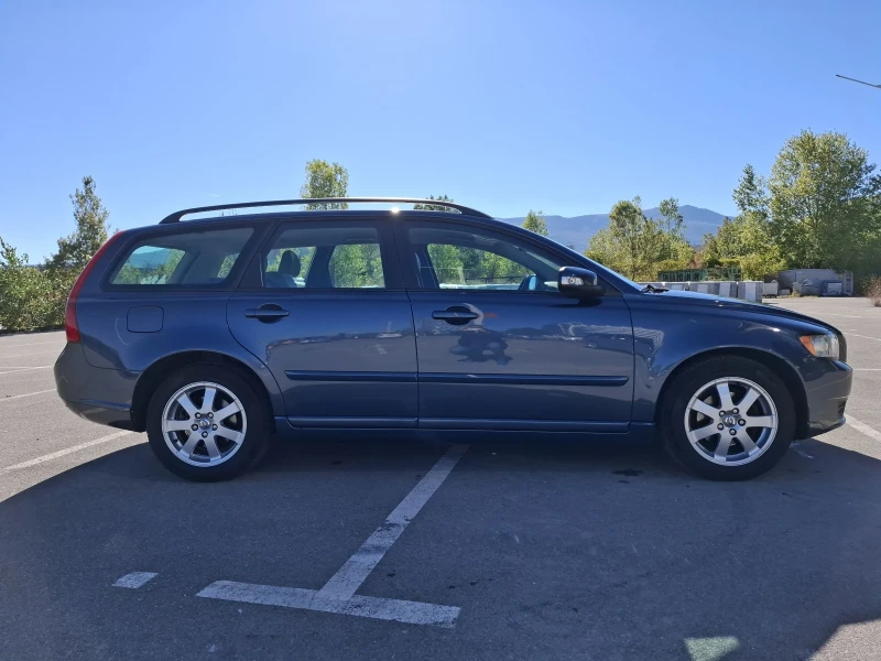 Volvo V50 1.8F, снимка 4 - Автомобили и джипове - 47427289