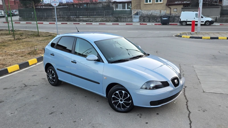 Seat Ibiza 1.2i/Много запазен!, снимка 8 - Автомобили и джипове - 48737184