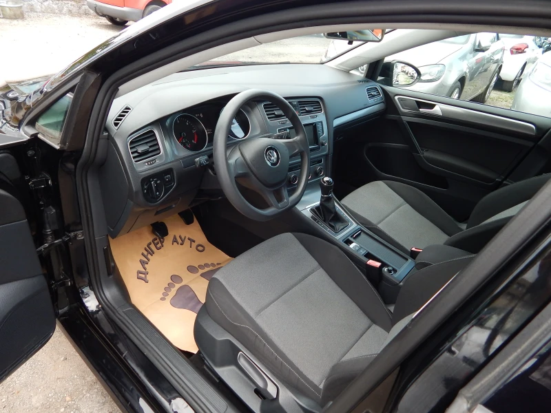 VW Golf 1.6TDI* КАТО НОВА* , снимка 10 - Автомобили и джипове - 51247092
