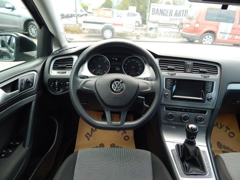 VW Golf 1.6TDI* КАТО НОВА* , снимка 13 - Автомобили и джипове - 51247092