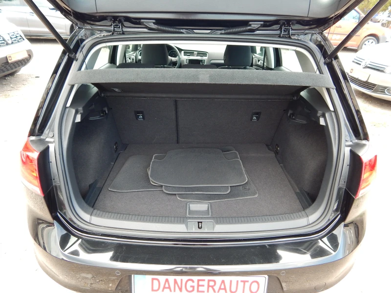 VW Golf 1.6TDI* КАТО НОВА* , снимка 9 - Автомобили и джипове - 51247092