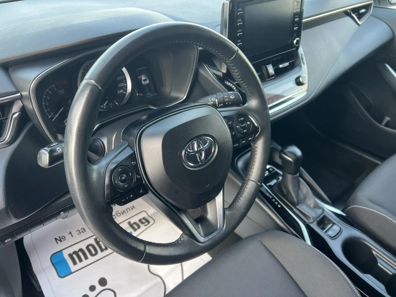Toyota Corolla   1.8 Hybrid, снимка 9 - Автомобили и джипове - 51419155