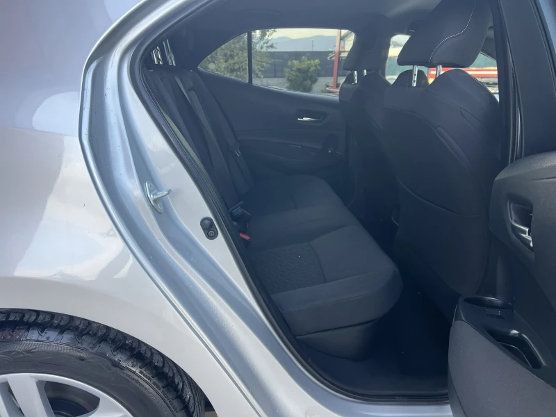 Toyota Corolla   1.8 Hybrid, снимка 14 - Автомобили и джипове - 51419155