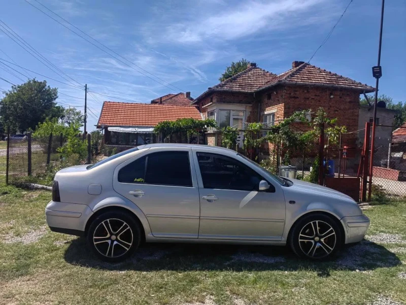 VW Bora, снимка 5 - Автомобили и джипове - 52362857