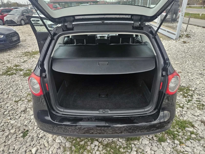 VW Passat 2.0tdi* klima* , снимка 15 - Автомобили и джипове - 52469918