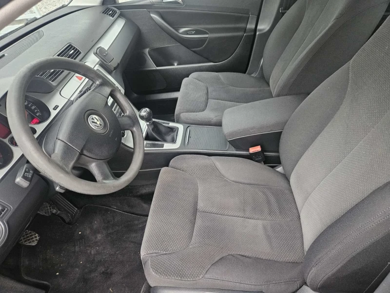 VW Passat 2.0tdi* klima* , снимка 9 - Автомобили и джипове - 52469918