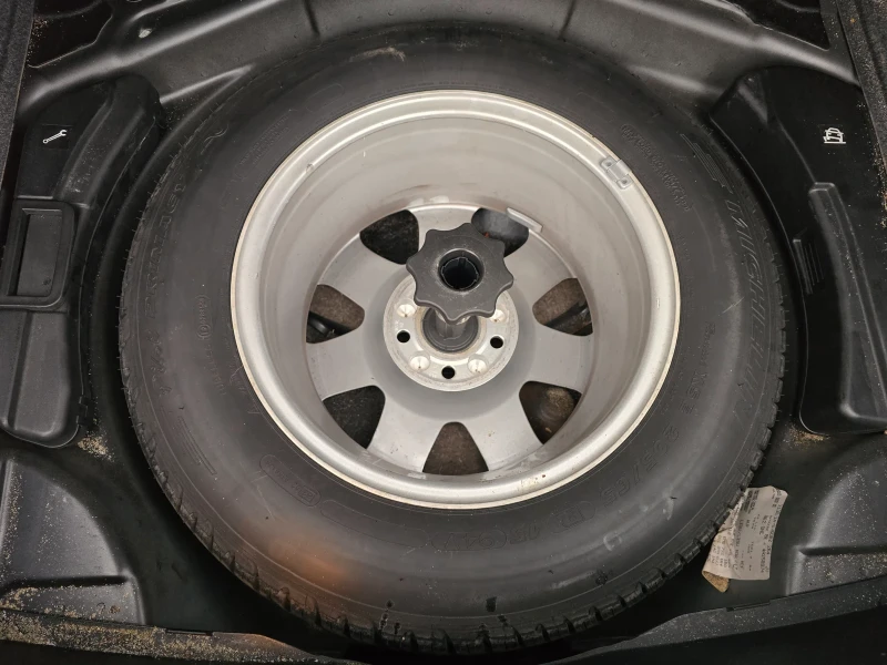 Audi A4 1.9TDI 131 кс СЕДАН , снимка 10 - Автомобили и джипове - 52556660