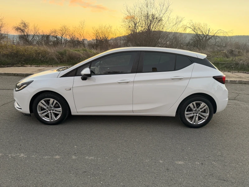 Opel Astra 84800км РЕАЛНИ, снимка 4 - Автомобили и джипове - 52841622