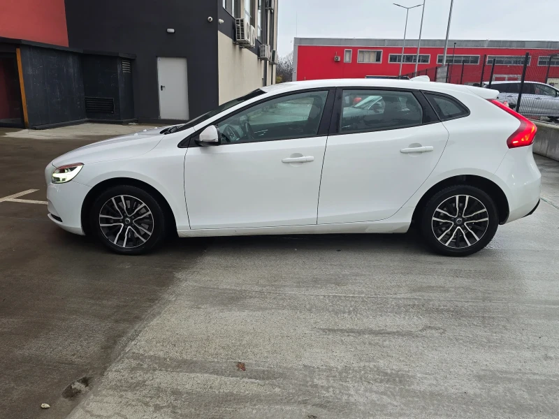 Volvo V40, снимка 7 - Автомобили и джипове - 52867255