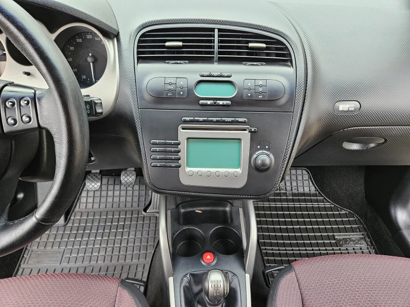 Seat Altea 1.9TDI 105кс. , снимка 15 - Автомобили и джипове - 53010963