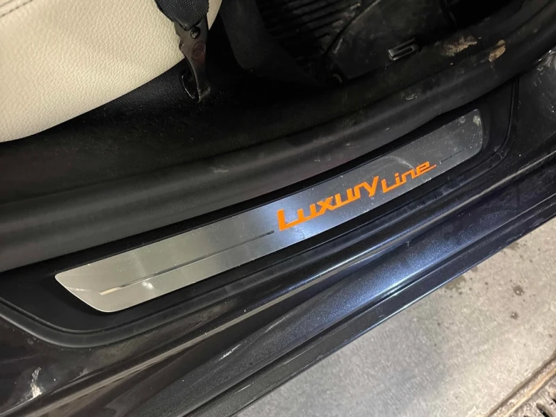 BMW 530 * 530i xDrive * CARFAX * ФИНАНСИРАНЕ, снимка 10 - Автомобили и джипове - 53030615