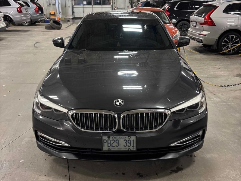 BMW 530 * 530i xDrive * CARFAX * ФИНАНСИРАНЕ, снимка 6 - Автомобили и джипове - 53030615