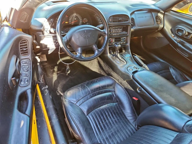 Chevrolet Corvette 5.7 V8 350кс, снимка 8 - Автомобили и джипове - 53116658