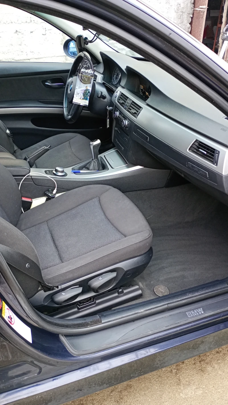 BMW 320, снимка 10 - Автомобили и джипове - 53224154