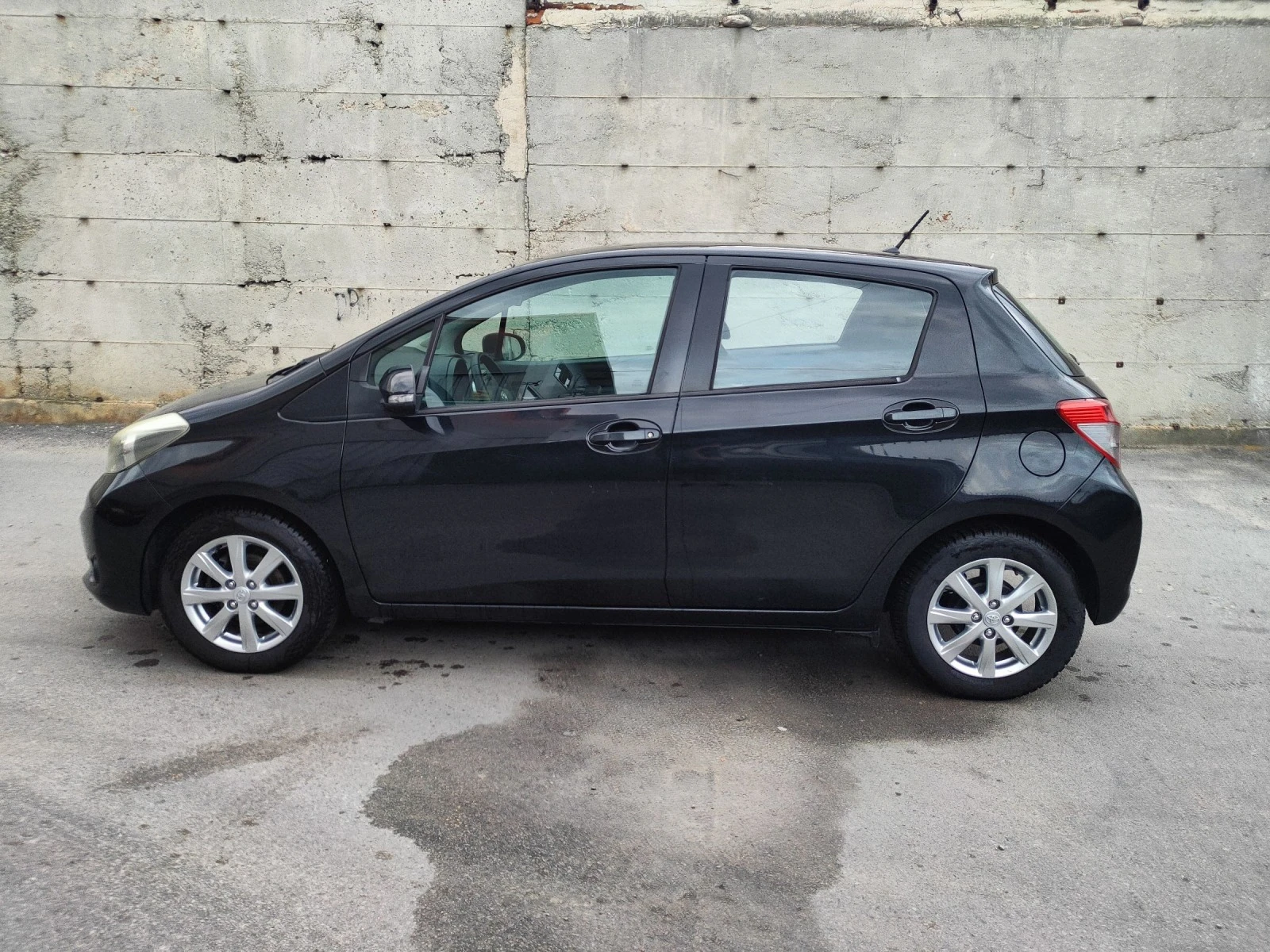 Toyota Yaris 1.0i/Gaz/BRC - изображение 4