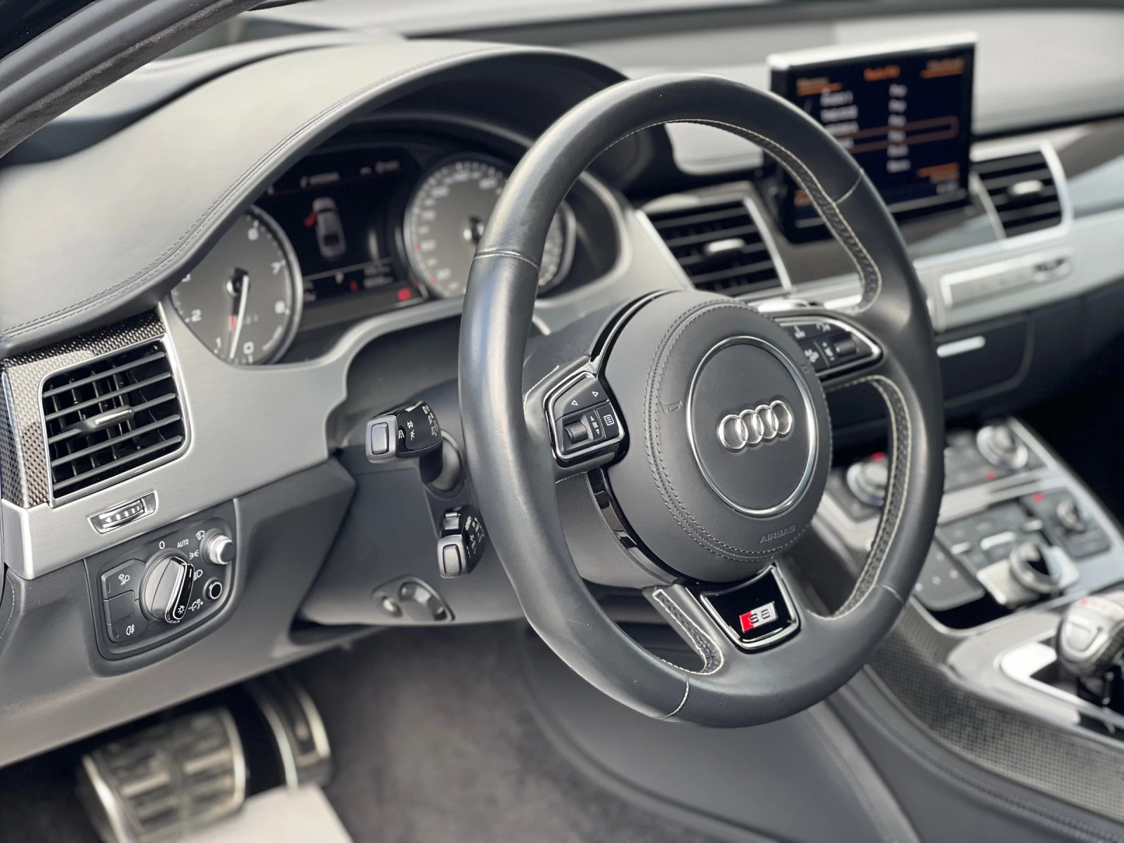 Audi S8 S8-PLUS/B&O/MATRIX/PANO/NAVI/HEADup/  | Mobile.bg   11