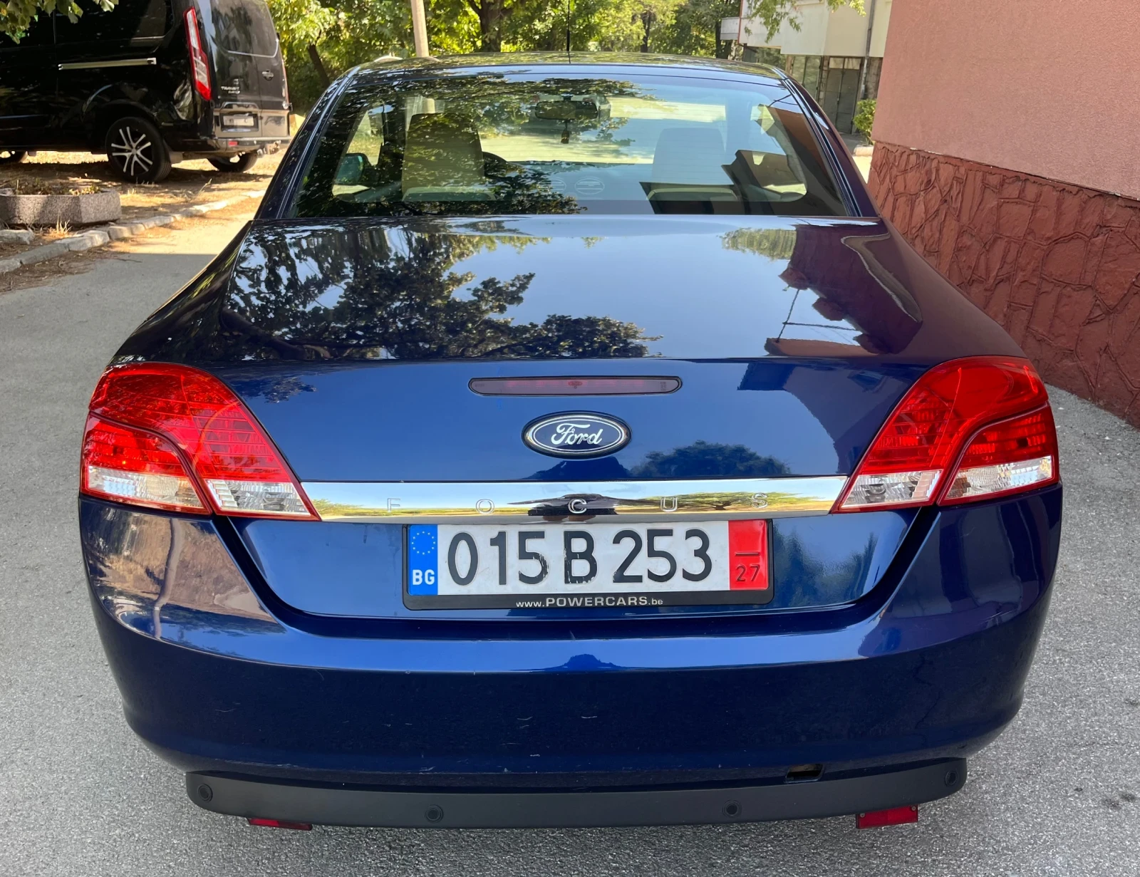 Ford Focus 1.6 Pininfarina - изображение 5