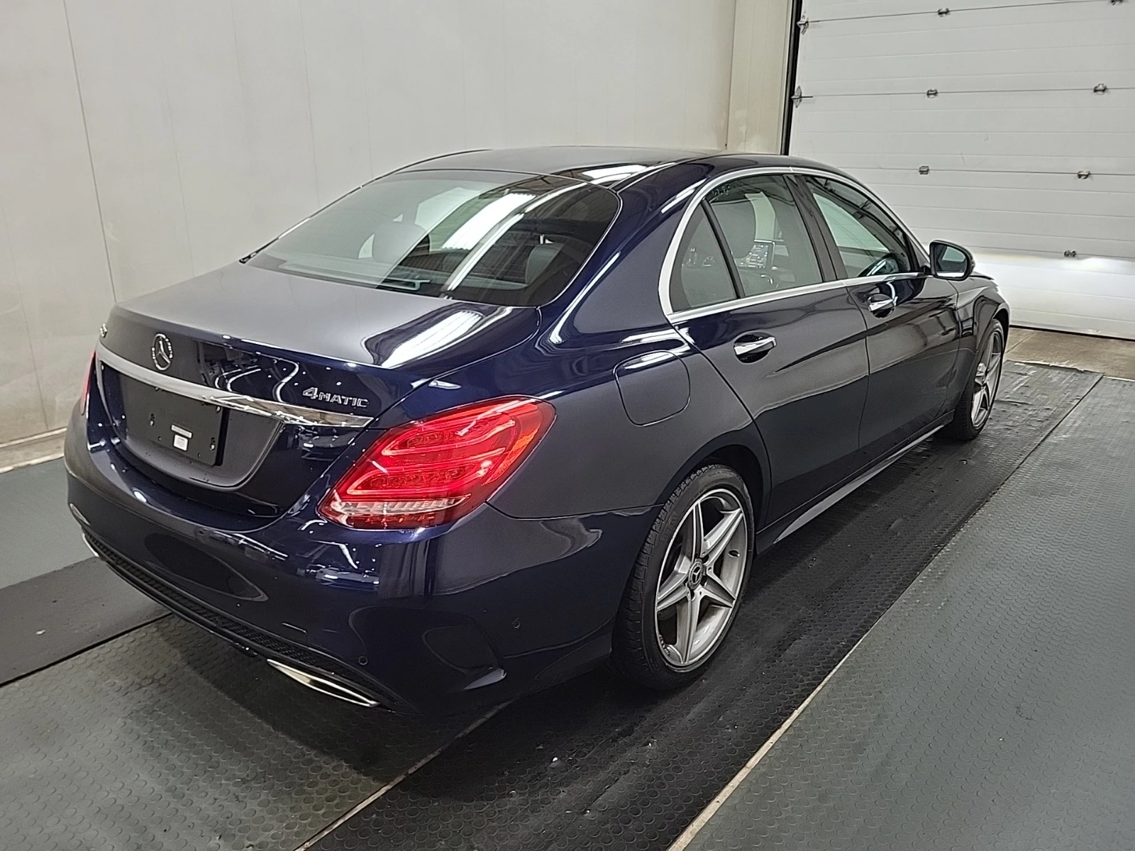 Mercedes-Benz C 300 АМГ ПАКЕТ* АМБИЕНТ* ПАНОРАМА*  - изображение 6
