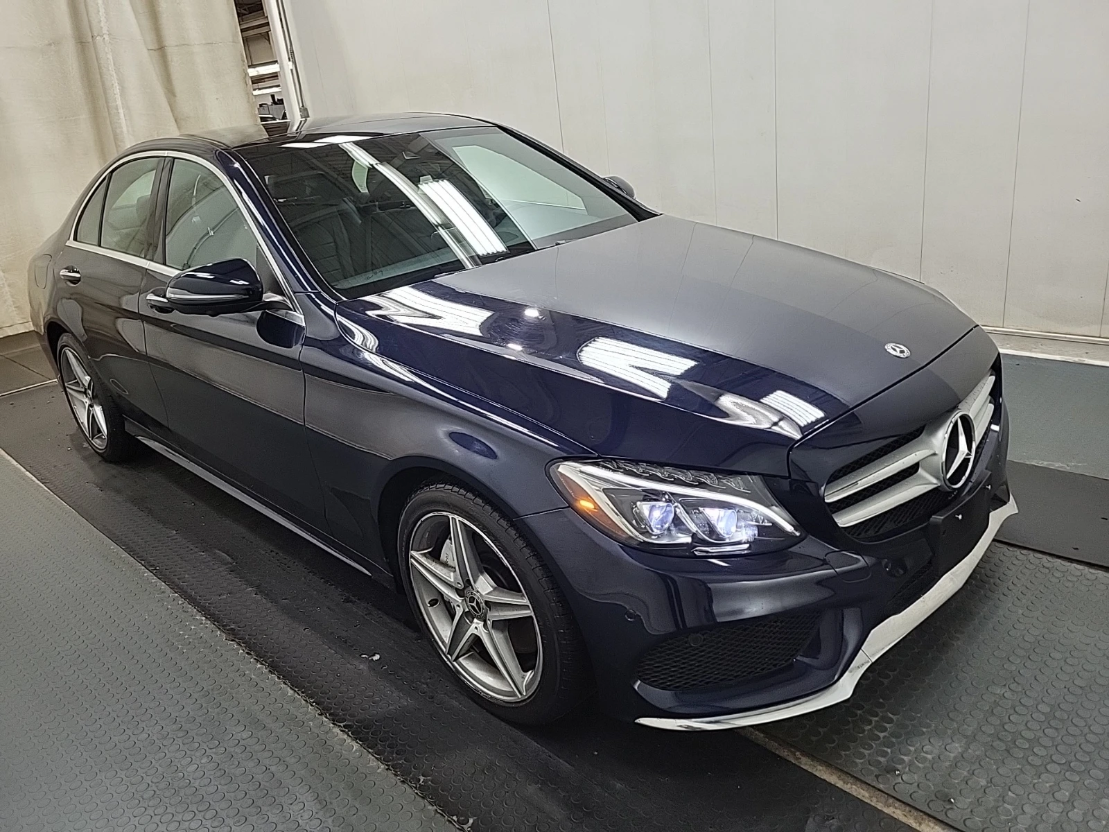 Mercedes-Benz C 300 АМГ ПАКЕТ* АМБИЕНТ* ПАНОРАМА*  - изображение 3