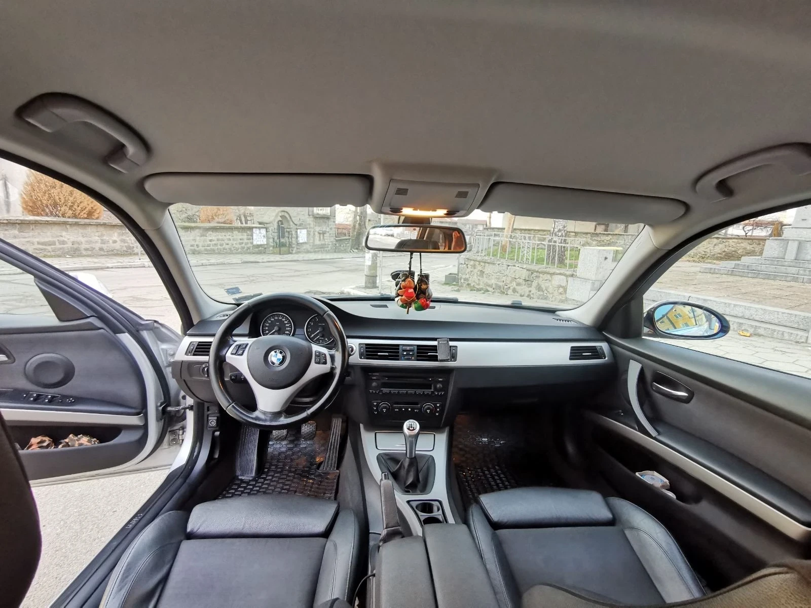 BMW 325 Xi ОБСЛУЖЕНА - изображение 8