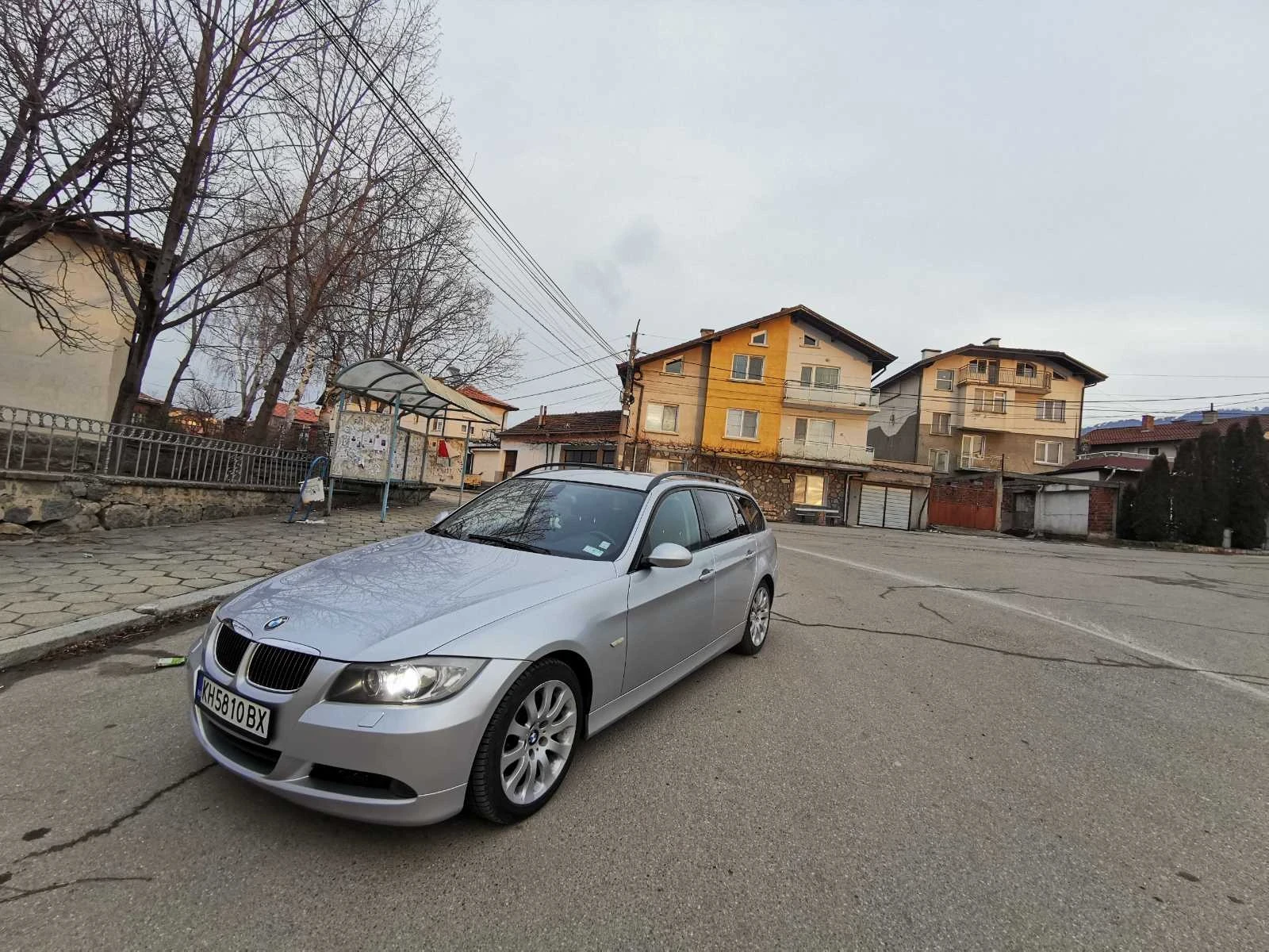 BMW 325 Xi ОБСЛУЖЕНА - изображение 3