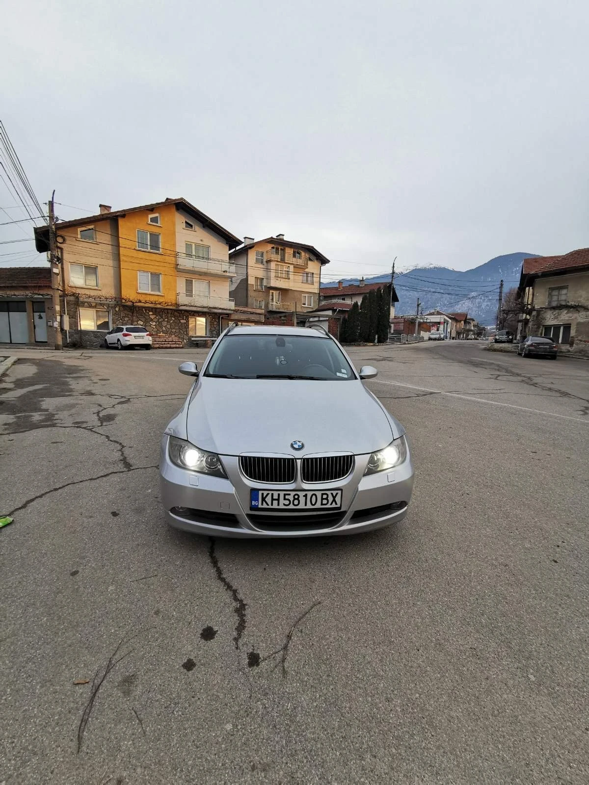 BMW 325 Xi ОБСЛУЖЕНА - изображение 2