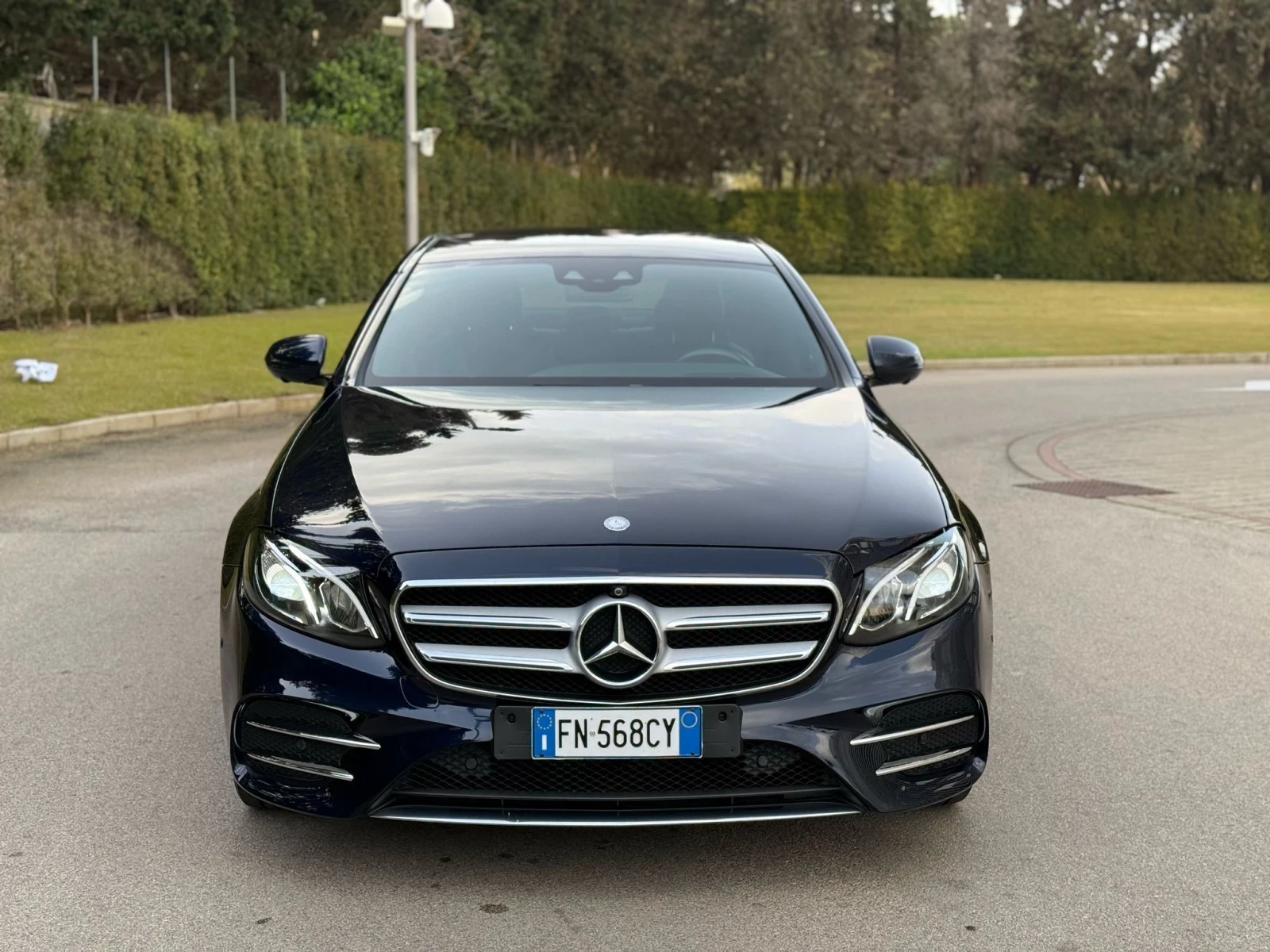 Mercedes-Benz E 350 AMG PREMIUM - изображение 3