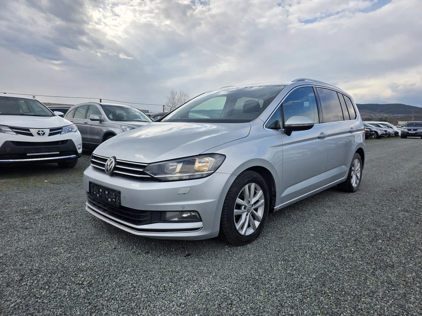 VW Touran 2.0 150 автомат алкантара нави