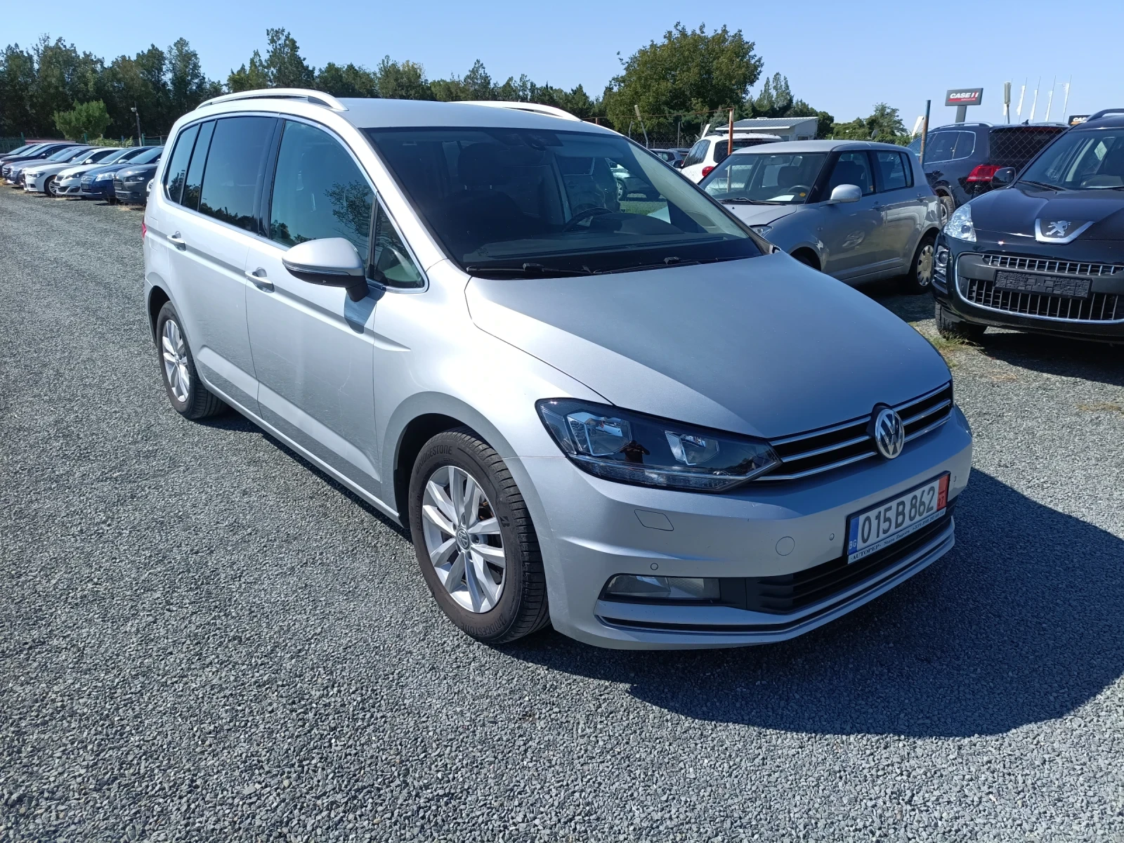 VW Touran 2.0 150 автомат алкантара нави - изображение 3