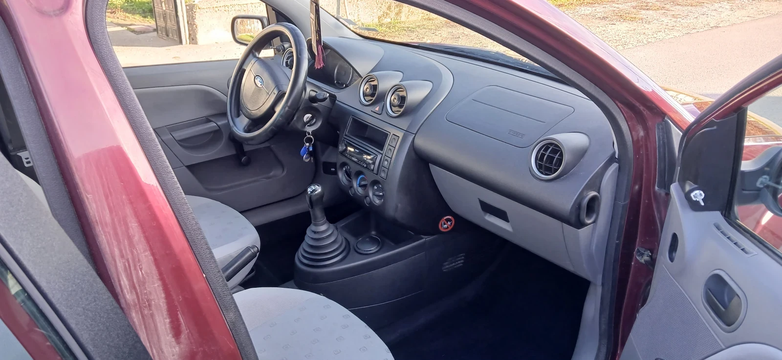 Ford Fiesta    | Mobile.bg   8