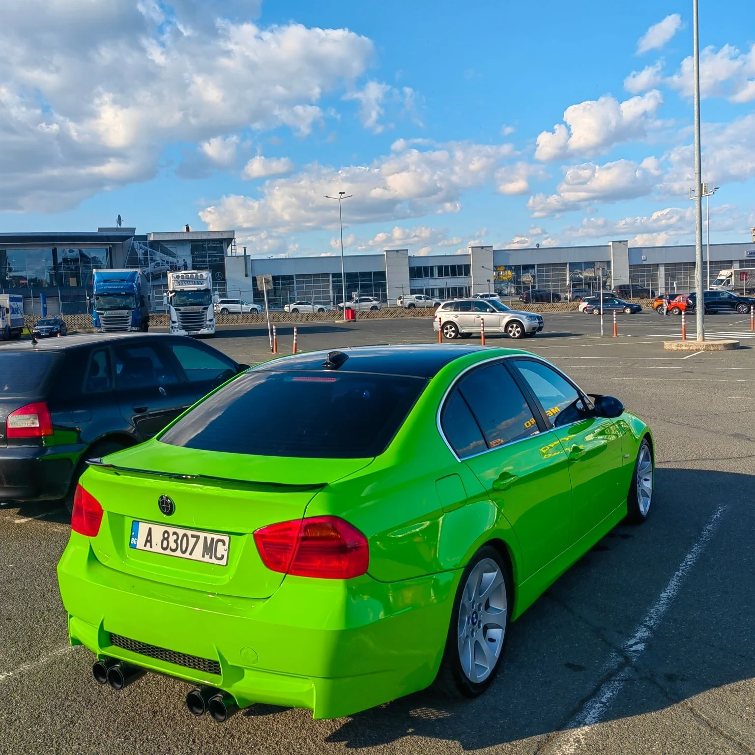 BMW 330