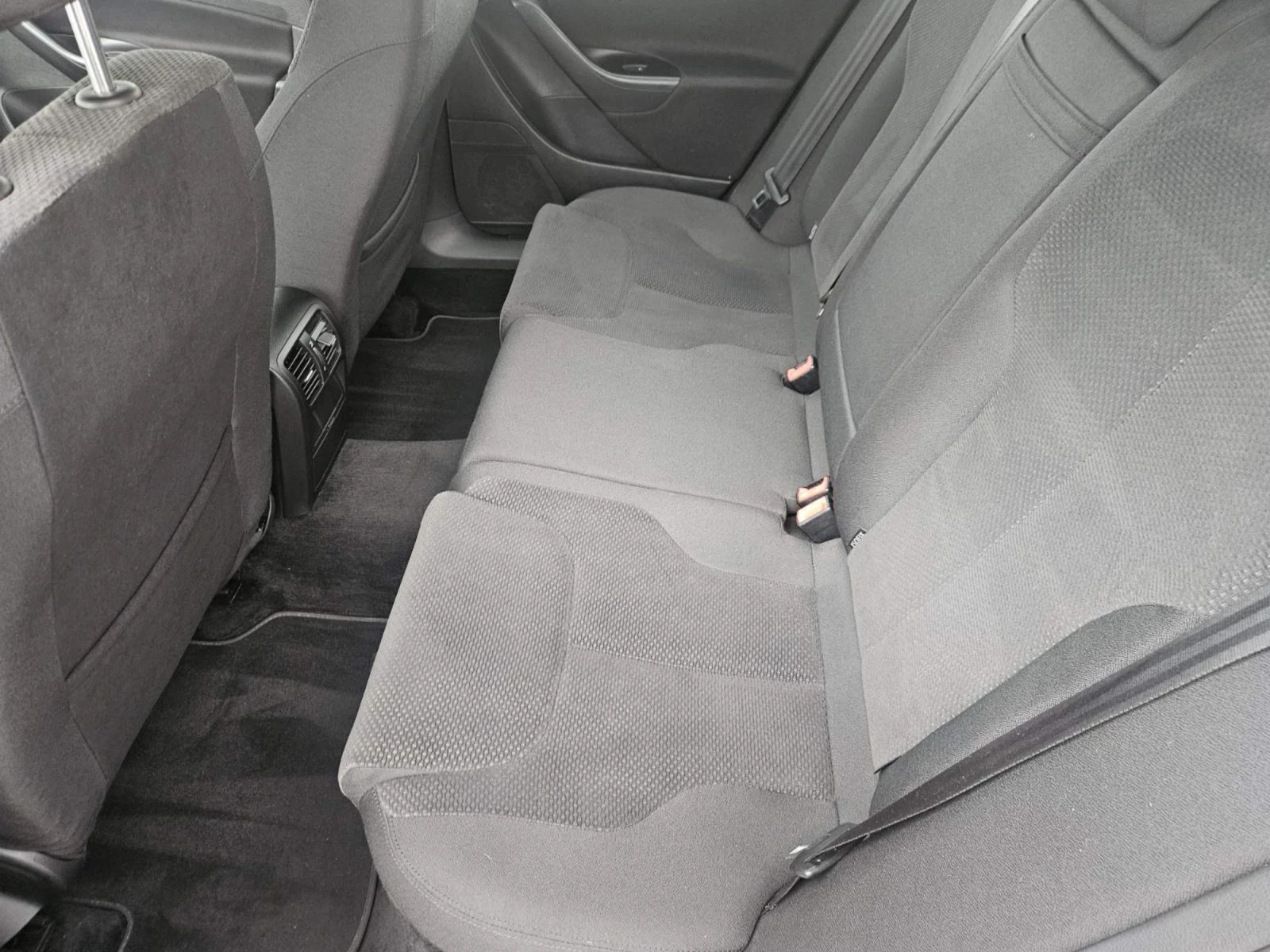 VW Passat 2.0tdi* klima*  - изображение 10