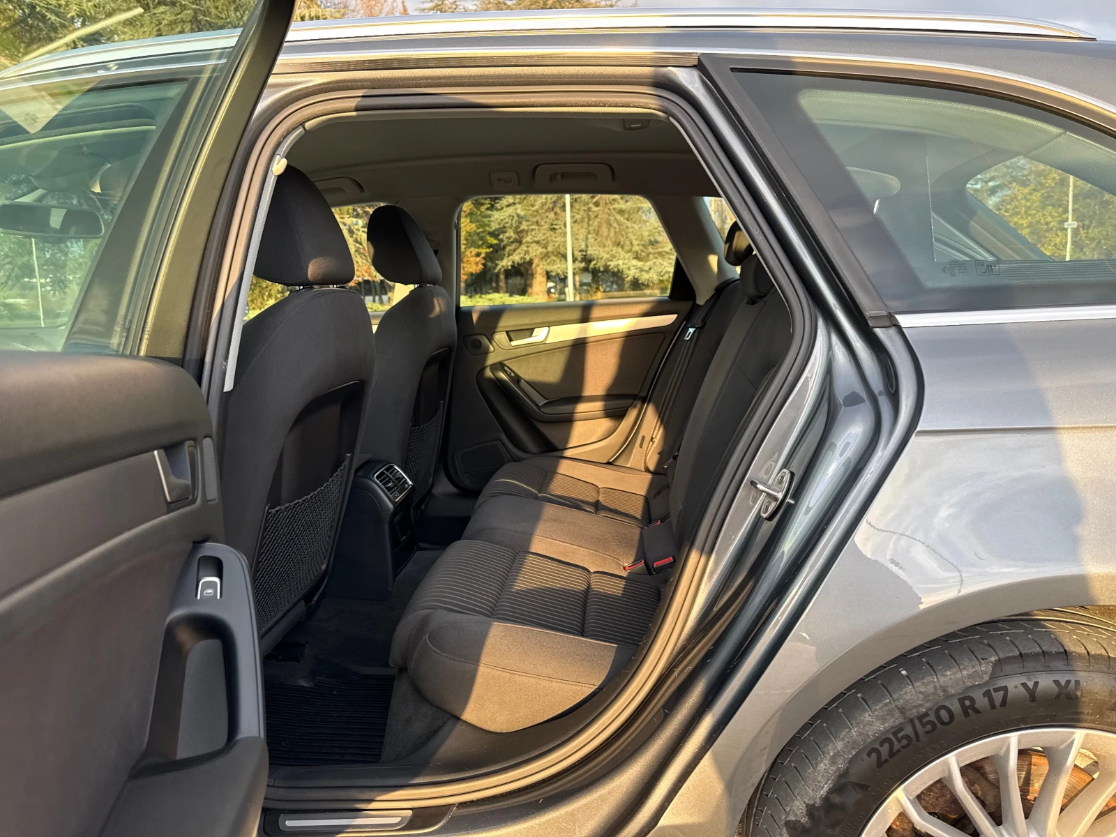 Audi A4 2.0///LED-Xenon///NAVI///Top/// | Mobile.bg   12