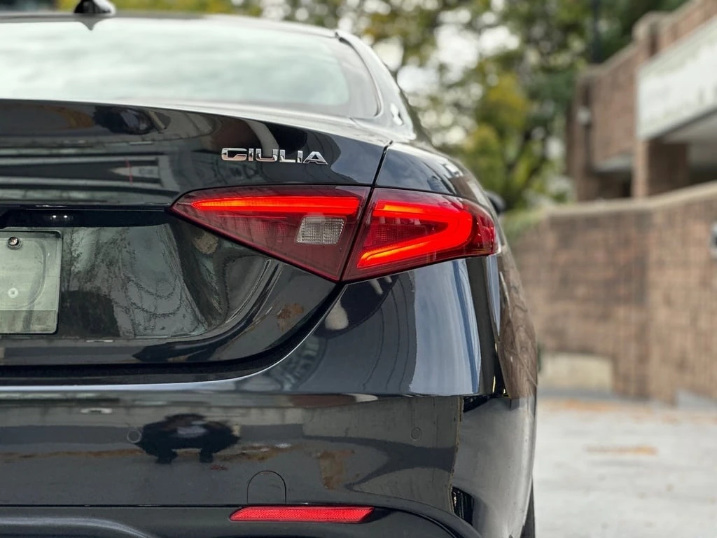 Alfa Romeo Giulia * TI VELOCE* CARFAX * ЦЕНА ДО БЪЛГАРИЯ - изображение 7