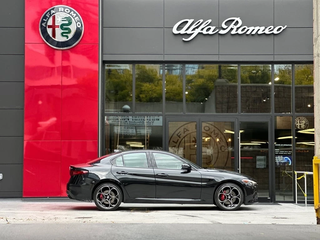 Alfa Romeo Giulia * TI VELOCE* CARFAX * ЦЕНА ДО БЪЛГАРИЯ - изображение 2