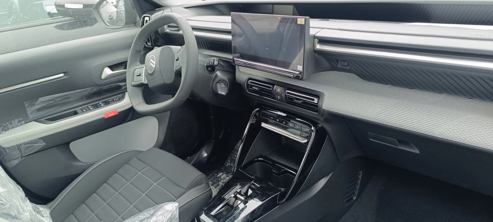 Citroen C3 1.2 Hybrid - изображение 3