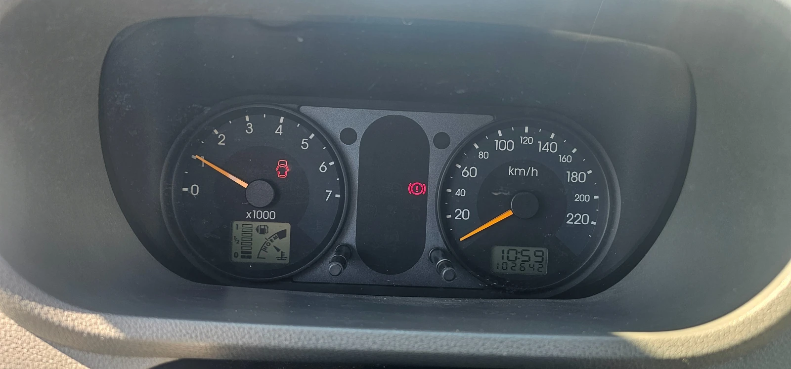 Ford Fusion 1.4i 68кс 102000км, снимка 16 - Автомобили и джипове - 53816076