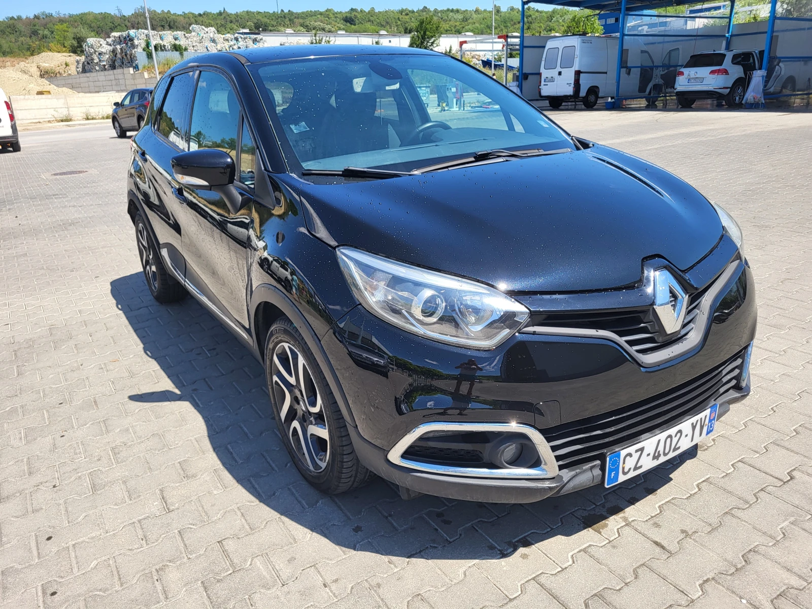 Renault Captur 1.5dci 90, снимка 2 - Автомобили и джипове - 54406646