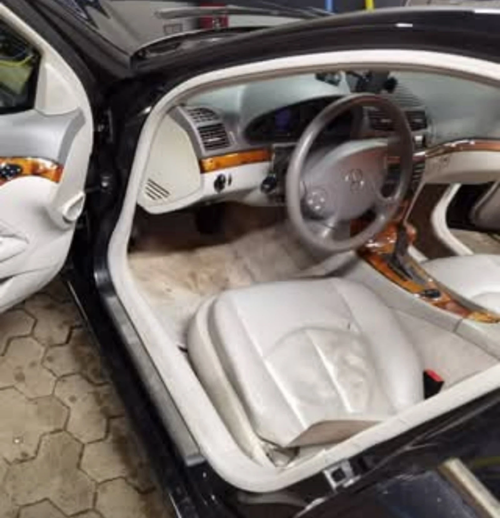 Mercedes-Benz E 320, снимка 6 - Автомобили и джипове - 54140731