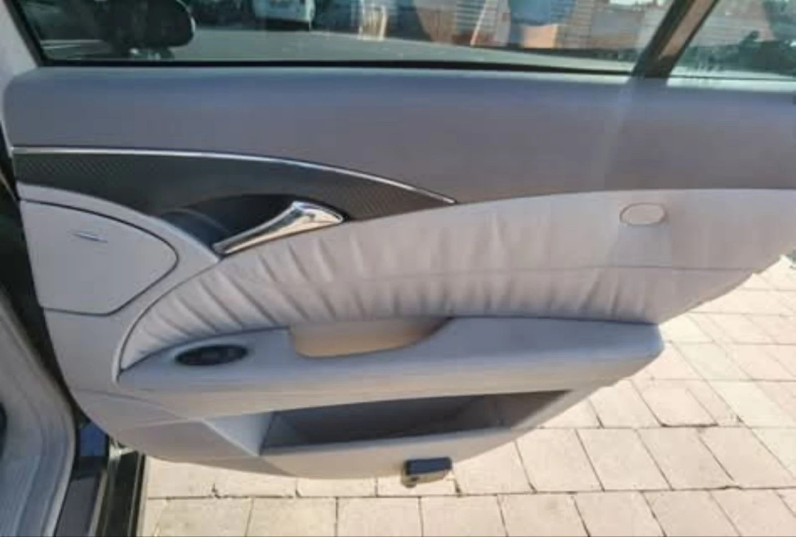 Mercedes-Benz E 320, снимка 8 - Автомобили и джипове - 54140731