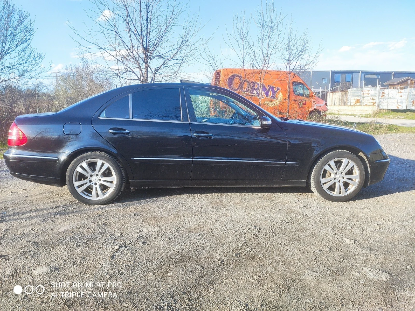 Mercedes-Benz E 320, снимка 4 - Автомобили и джипове - 54140731