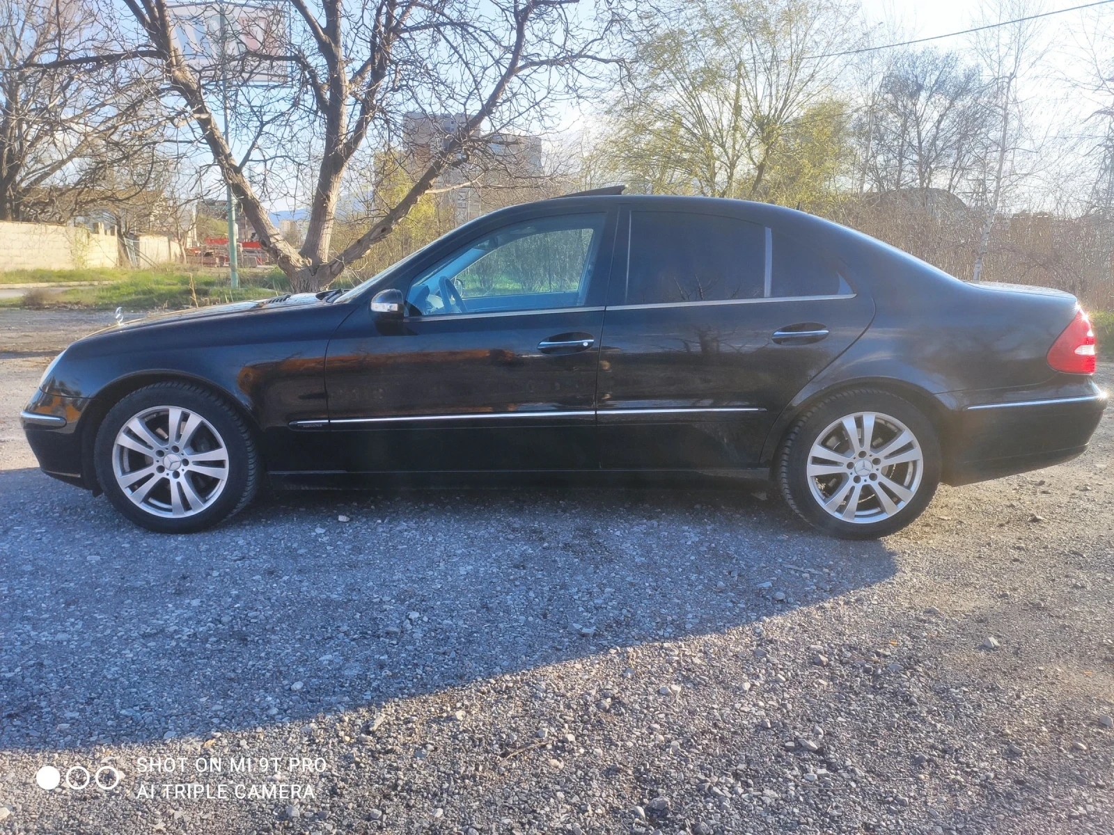 Mercedes-Benz E 320, снимка 2 - Автомобили и джипове - 54140731