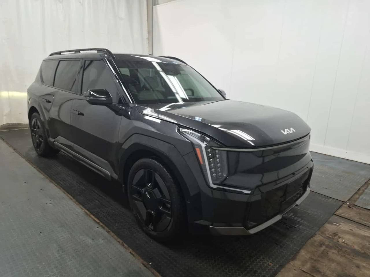 Kia EV9 LAND W/GT LINE PACKAGE  CARFAX, снимка 2 - Автомобили и джипове - 54333217