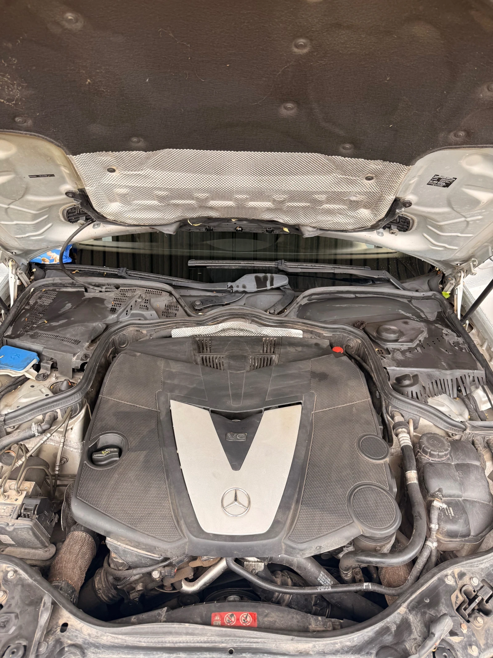 Mercedes-Benz E 280, снимка 6 - Автомобили и джипове - 54478653