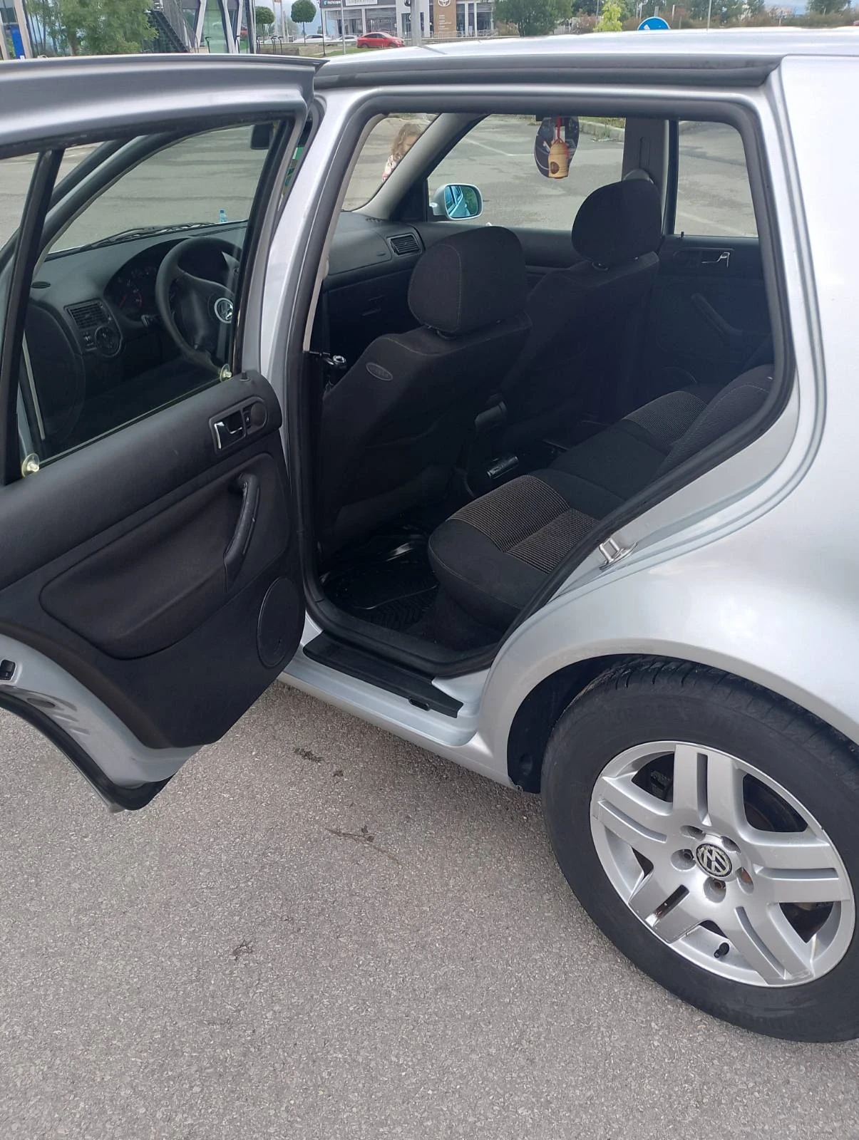 VW Golf, снимка 4 - Автомобили и джипове - 54672497