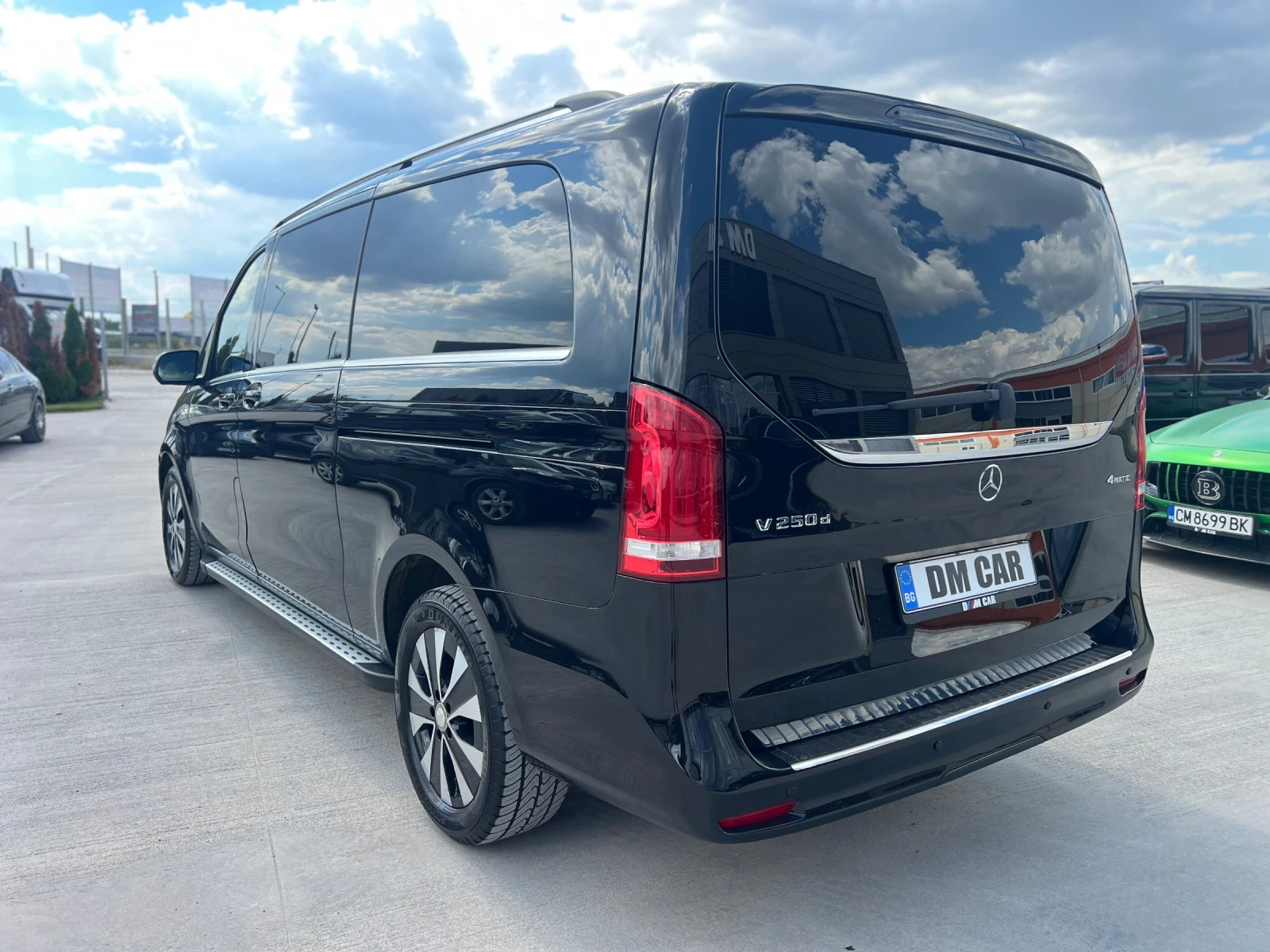 Mercedes-Benz V 300 V 250D/4MATIC/LED/NAVI/TV, снимка 6 - Автомобили и джипове - 54959774