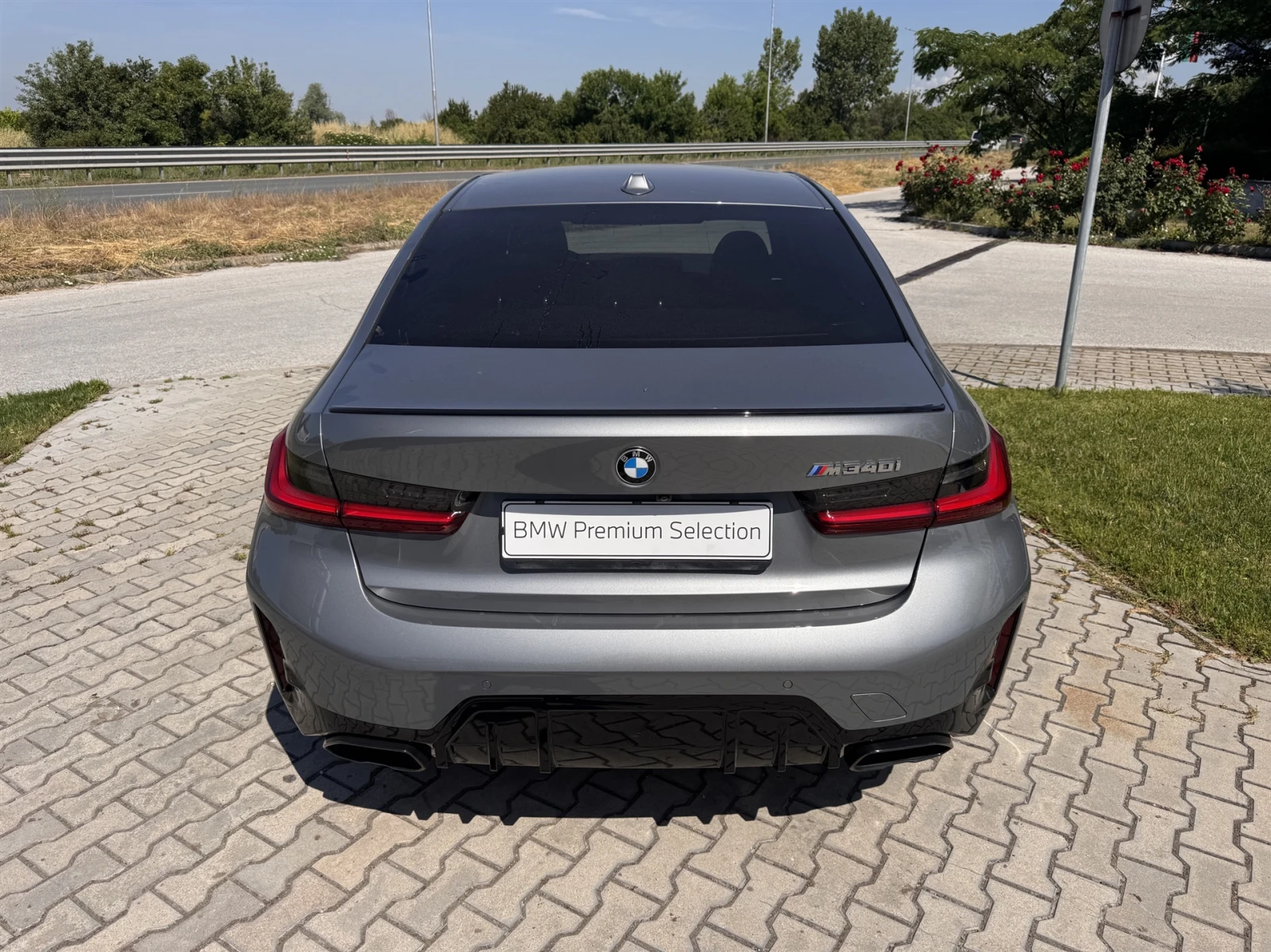 BMW 340 xDrive Sedan, снимка 9 - Автомобили и джипове - 54979305