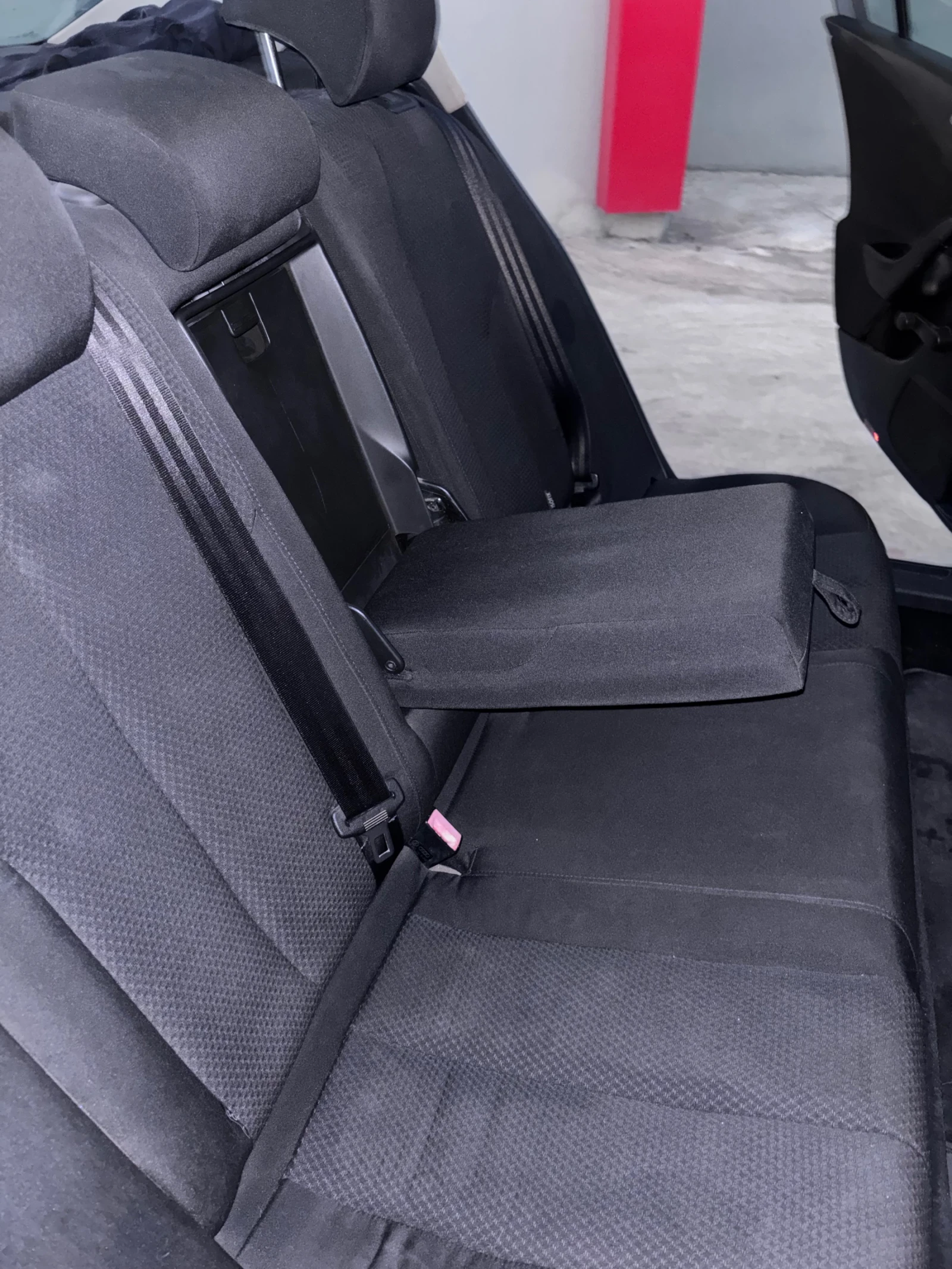 VW Passat 1.9 Tdi, снимка 8 - Автомобили и джипове - 55767125