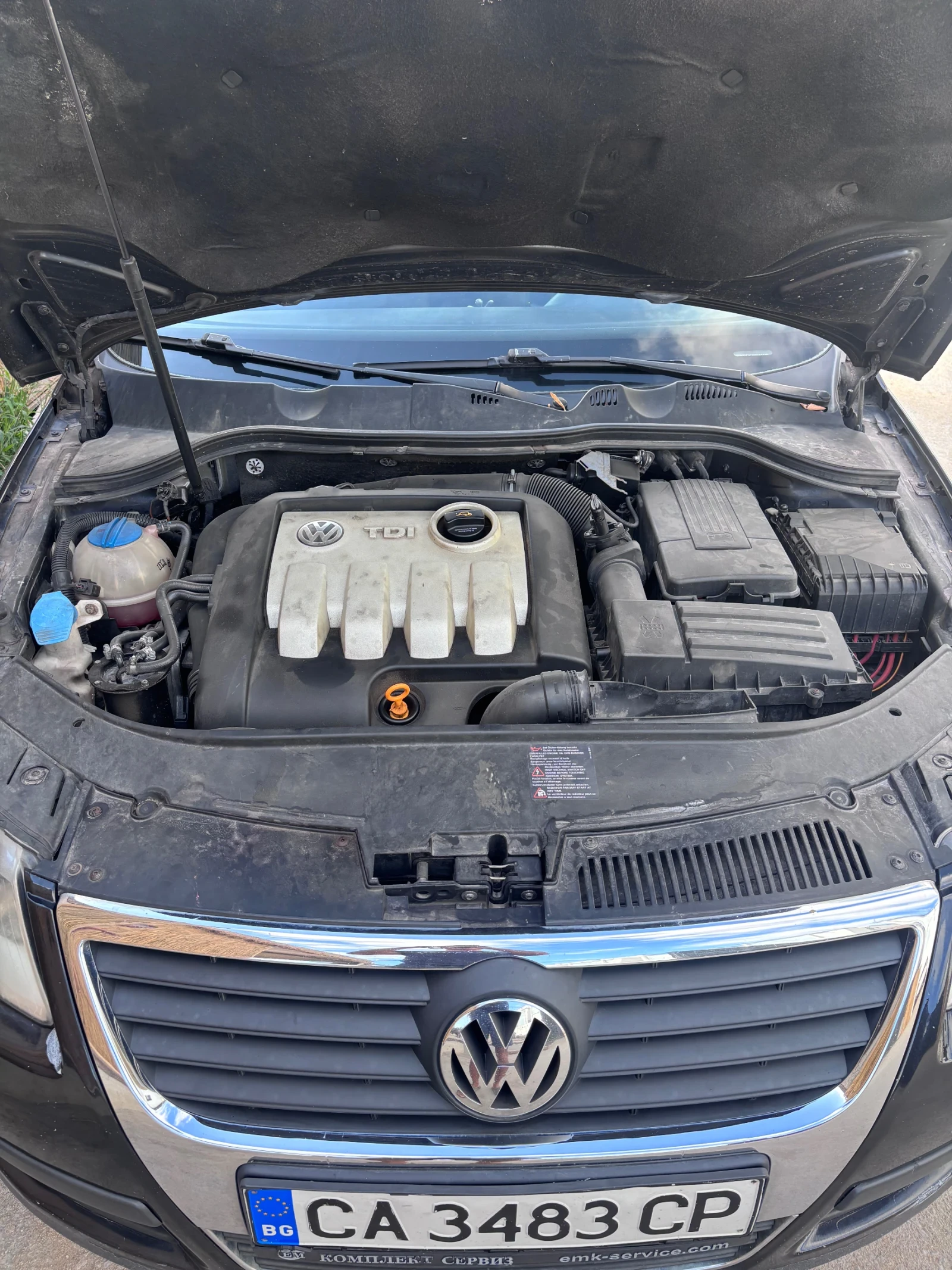 VW Passat 1.9 Tdi, снимка 2 - Автомобили и джипове - 55767125